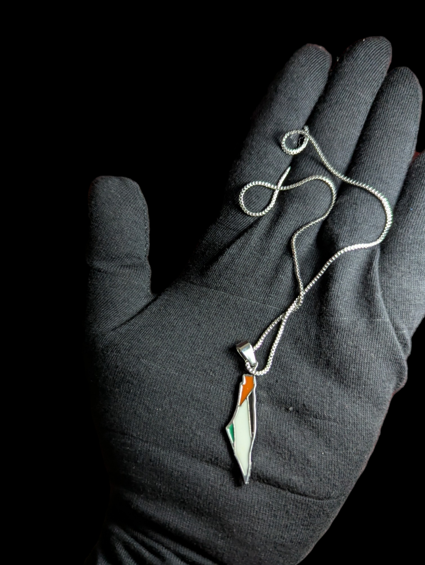 Free Palestine Pendants Unisex