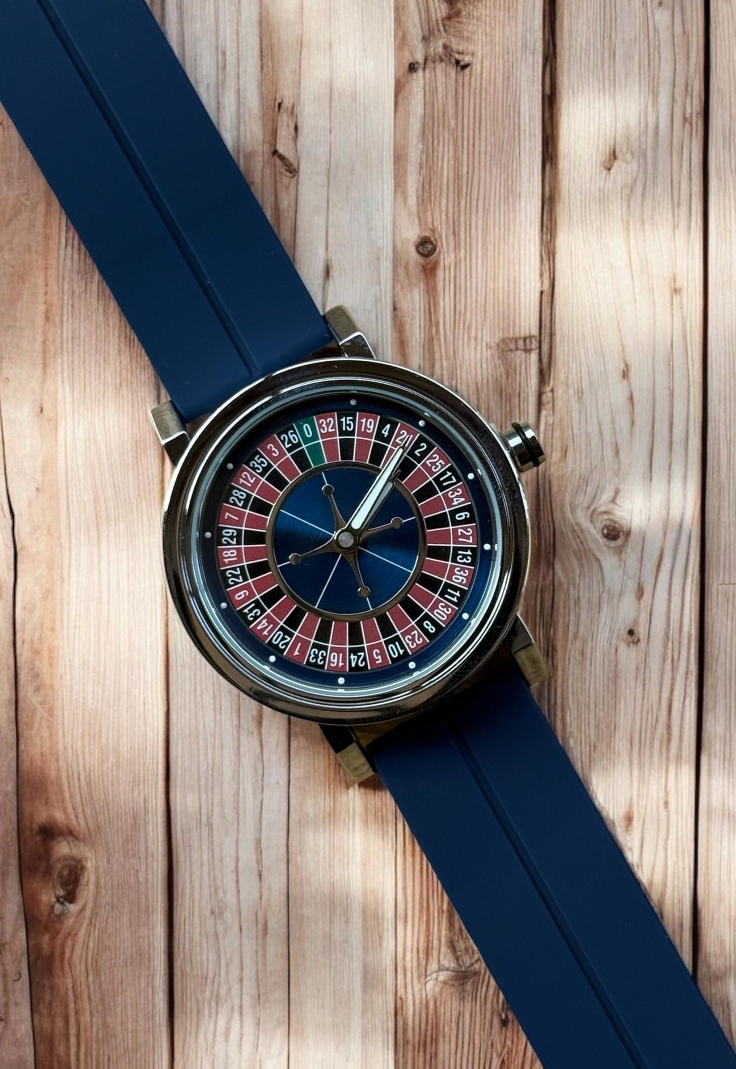 Rotatory Dial  Watch with Silicon Straps & Magnetic Lock Wrist & Style