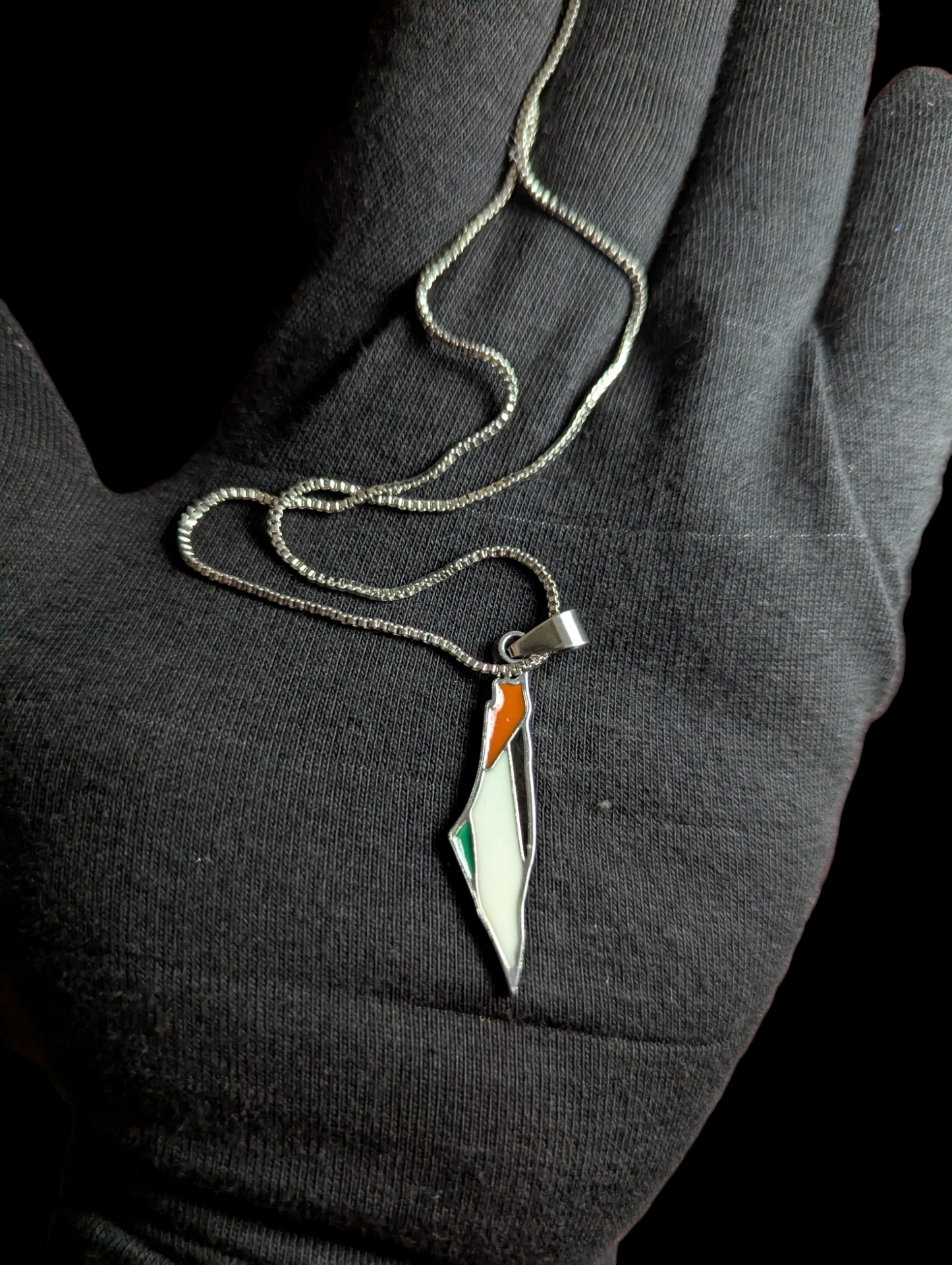 Free Palestine Pendants Unisex