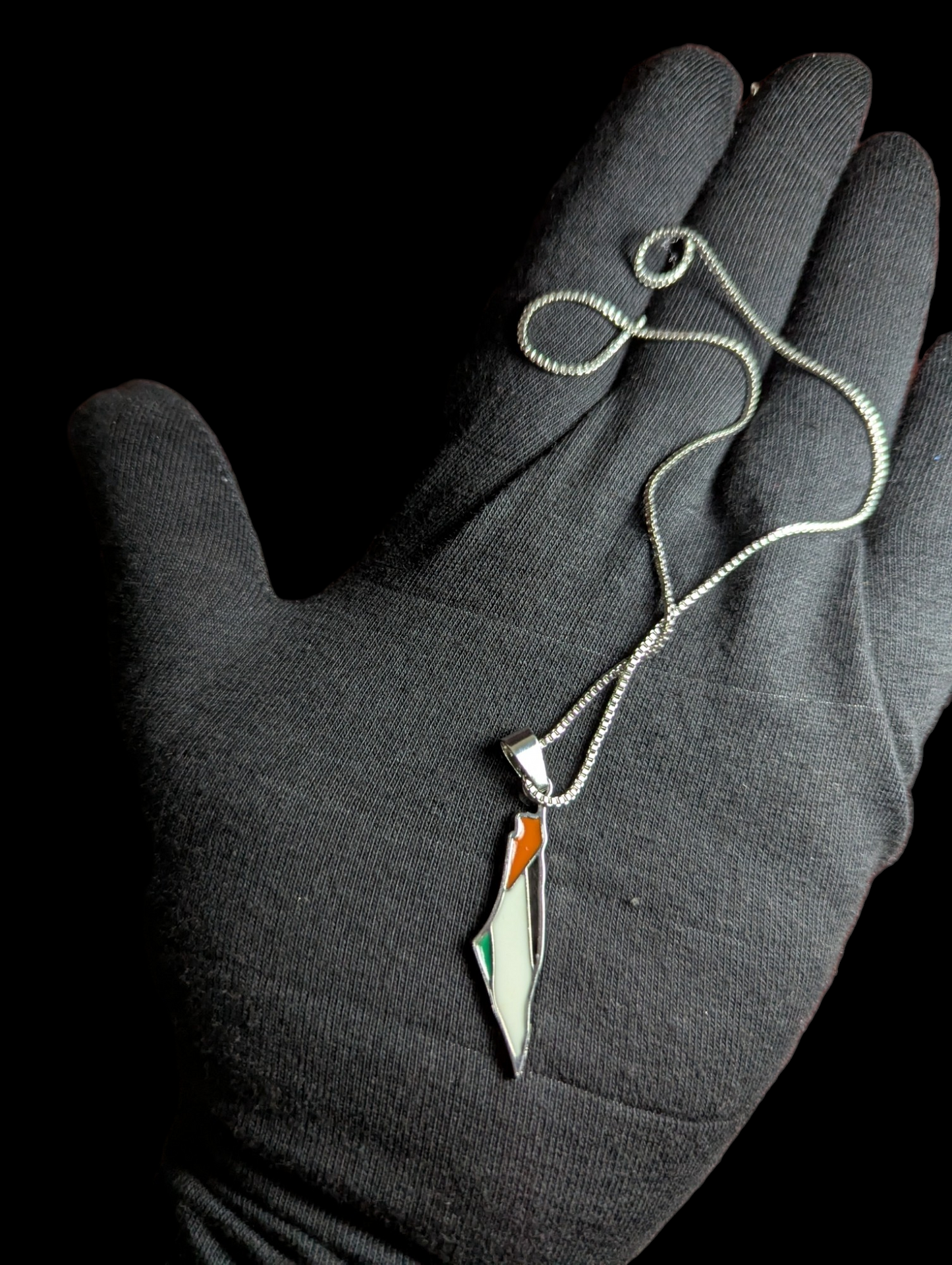 Free Palestine Pendants Unisex