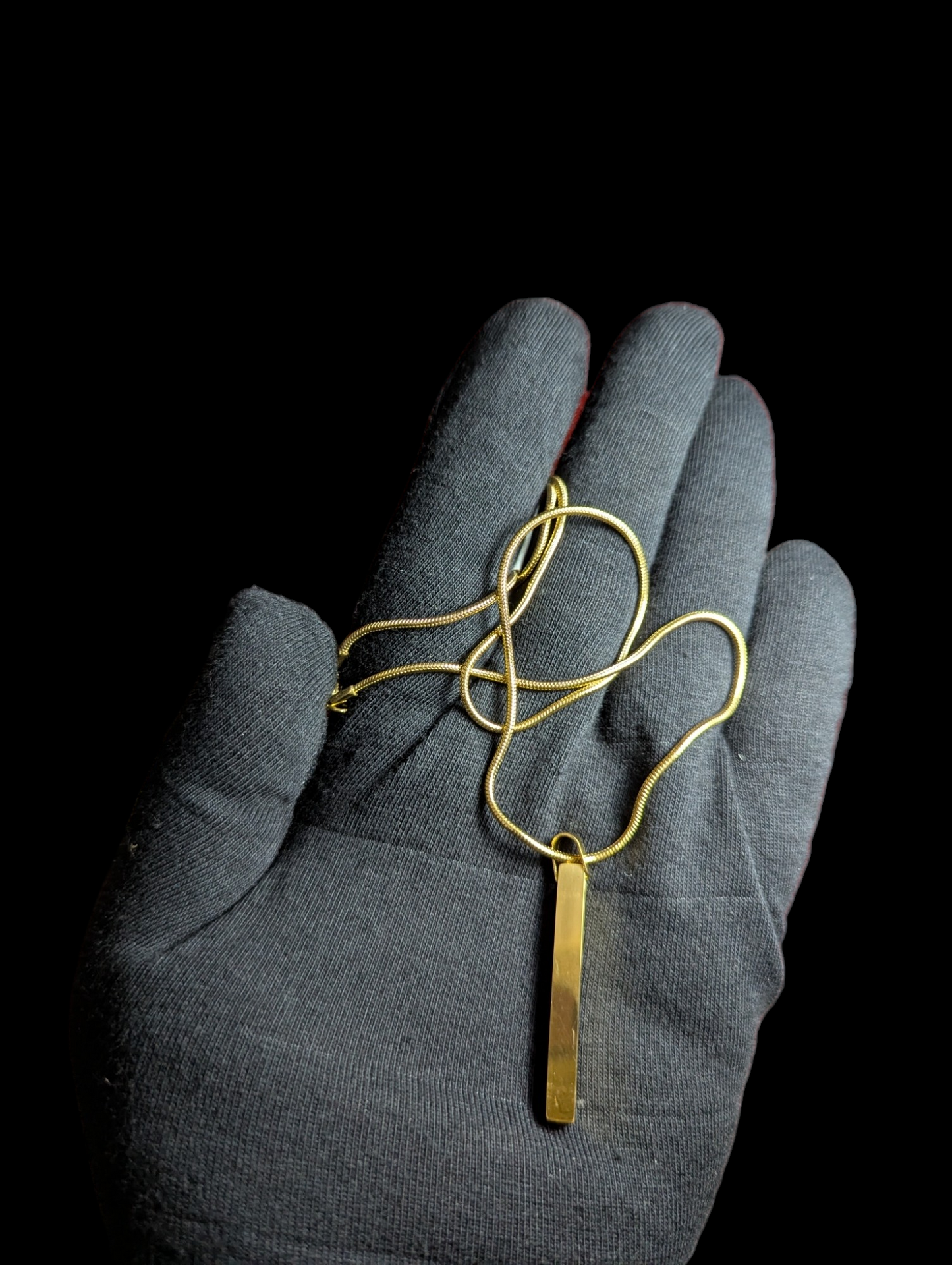 Bar Pendant in 3 beautiful colors unisex