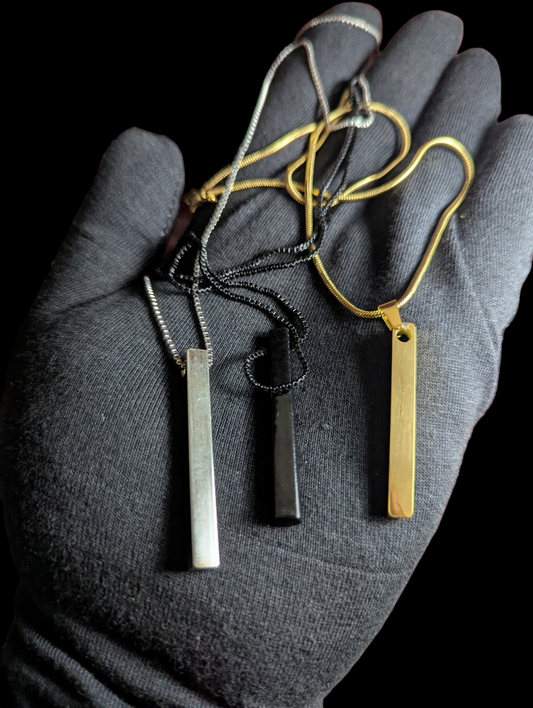 Bar Pendant in 3 beautiful colors unisex