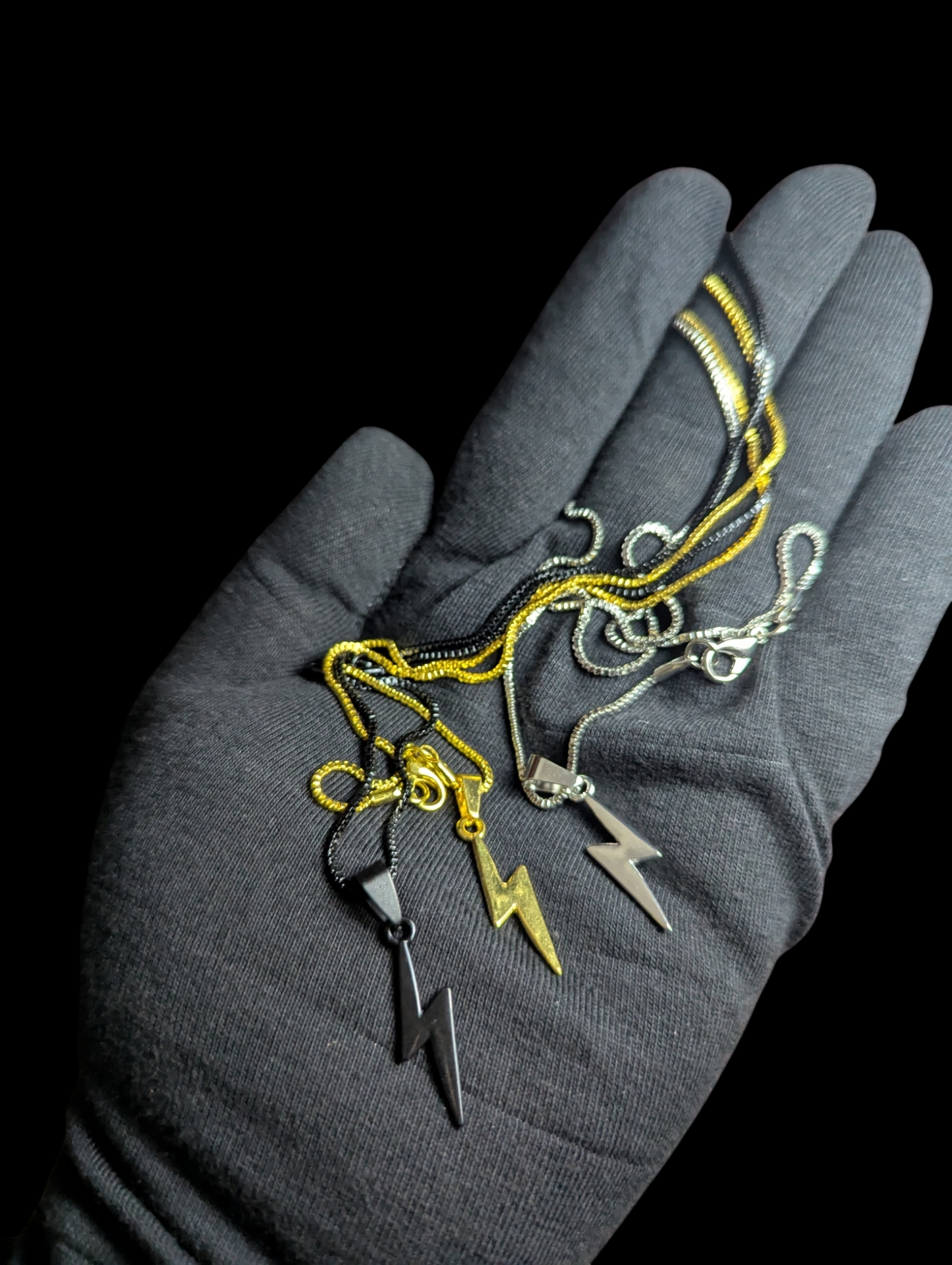 Flash Pendants in 3 beautiful colors Unisex