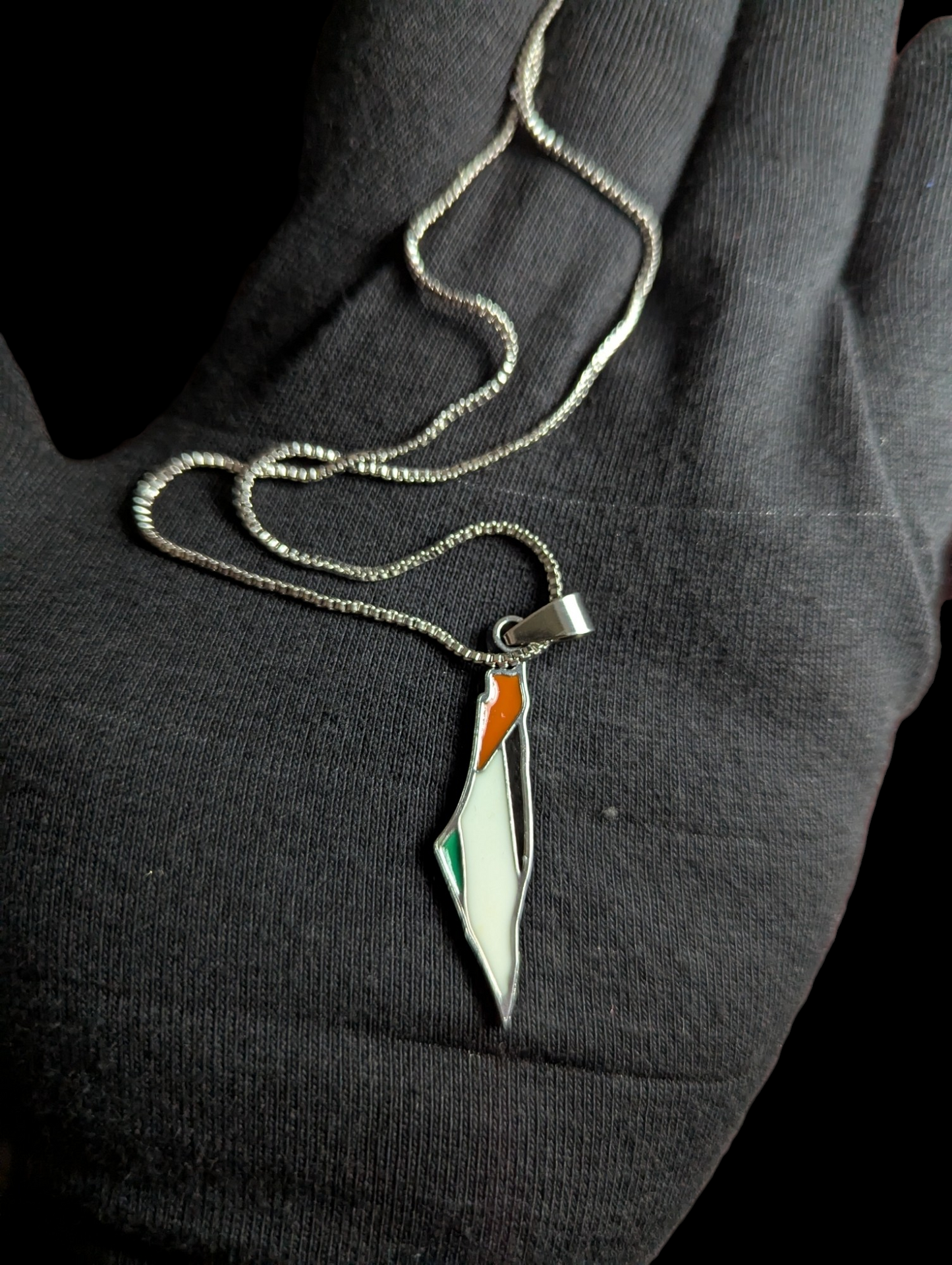 Free Palestine Pendants Unisex