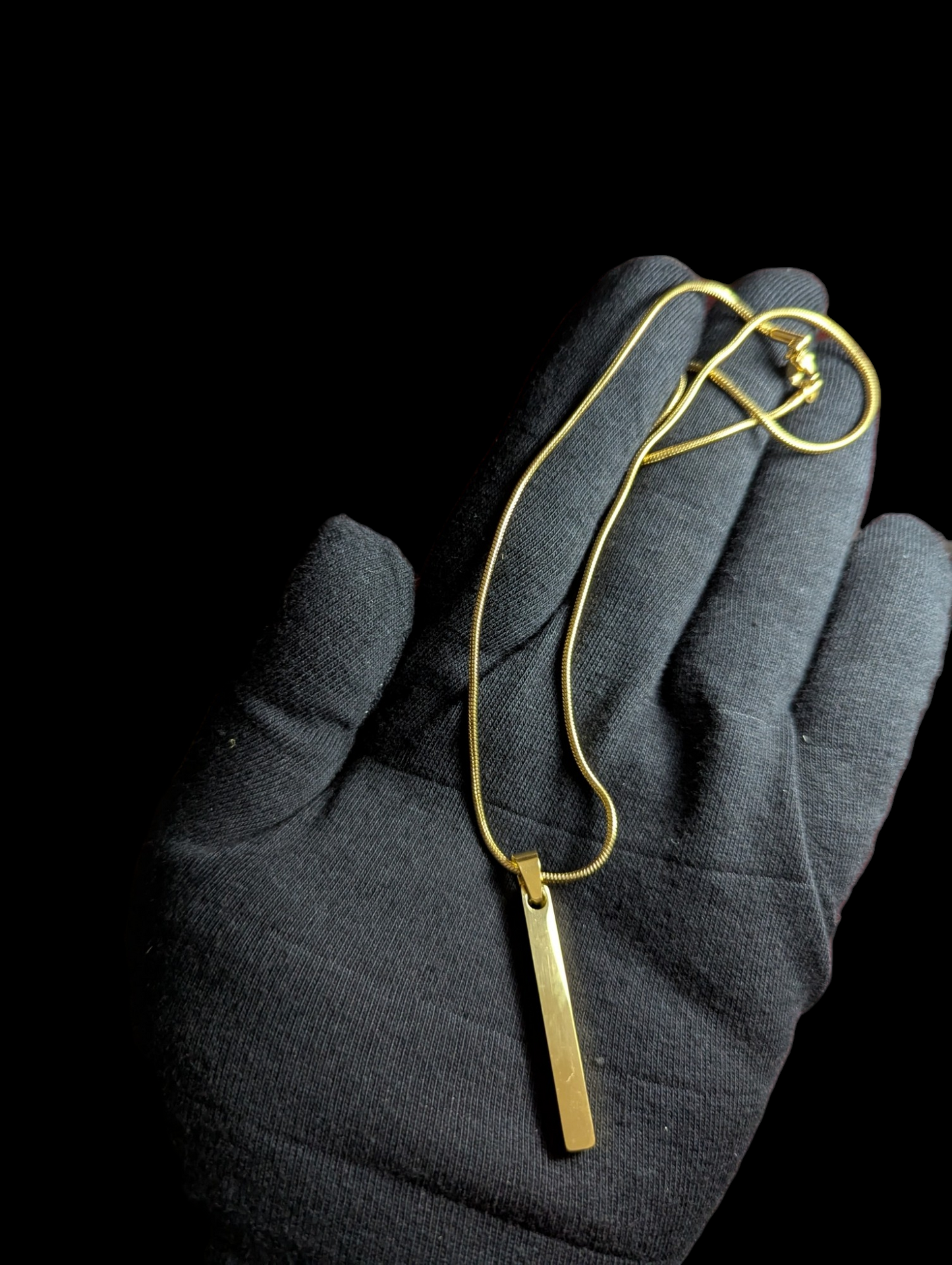 Bar Pendant in 3 beautiful colors unisex