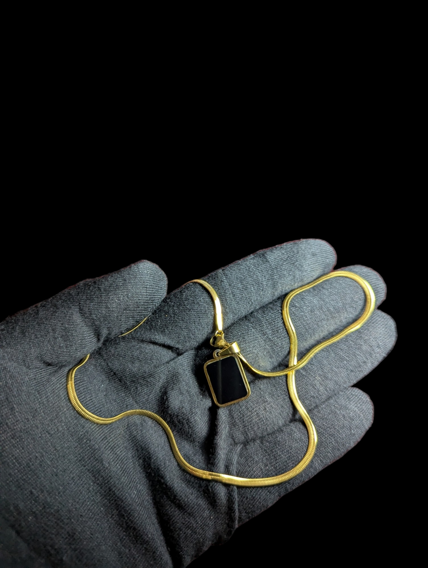 Dual sided Pendant Pearl White & Black in Golden Chain