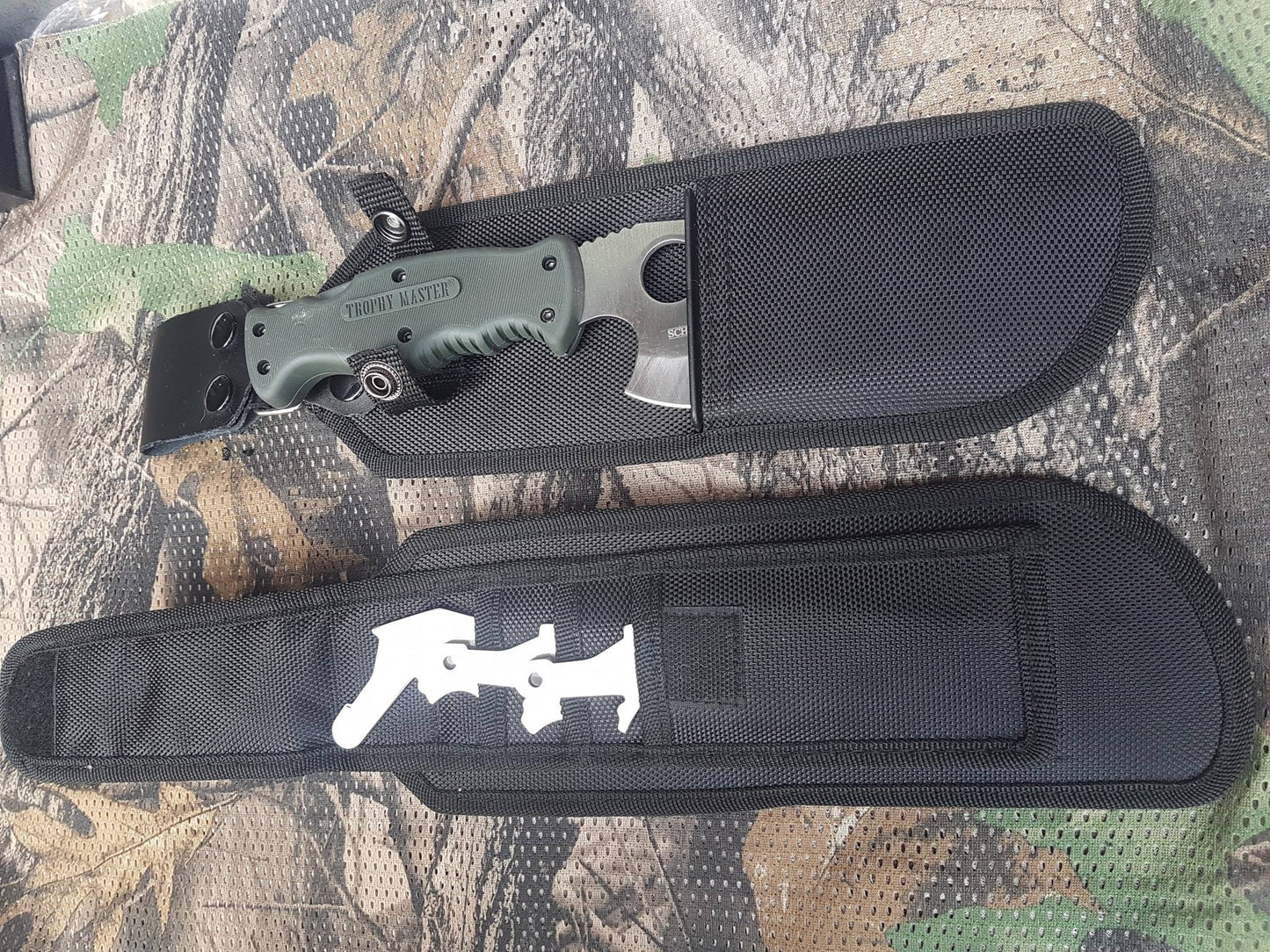 TROPHY MASTER – Multi-Tool Survival Kit | Military-Grade Quality with 4 Replaceable Tools