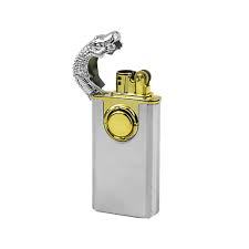 Crocodile Lighter in Dual Flame