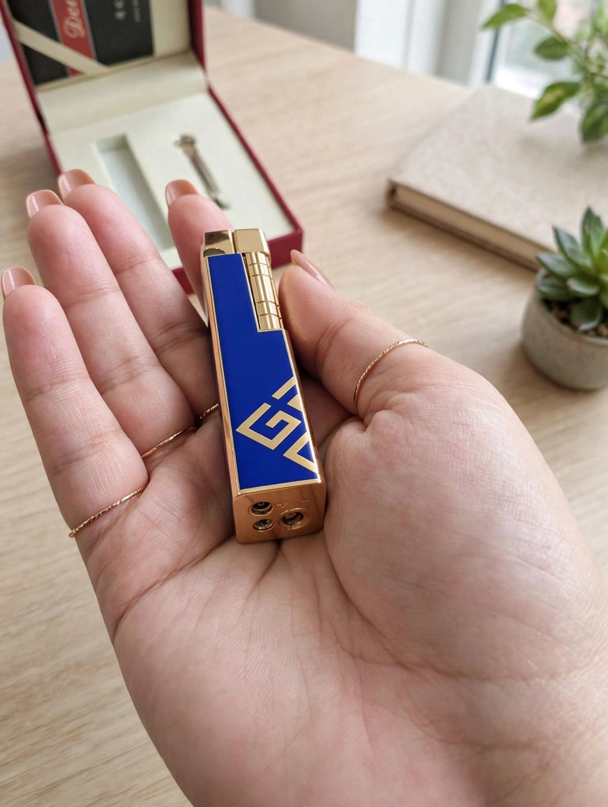 Derui Luxury Slim Lighters Khaanvaade