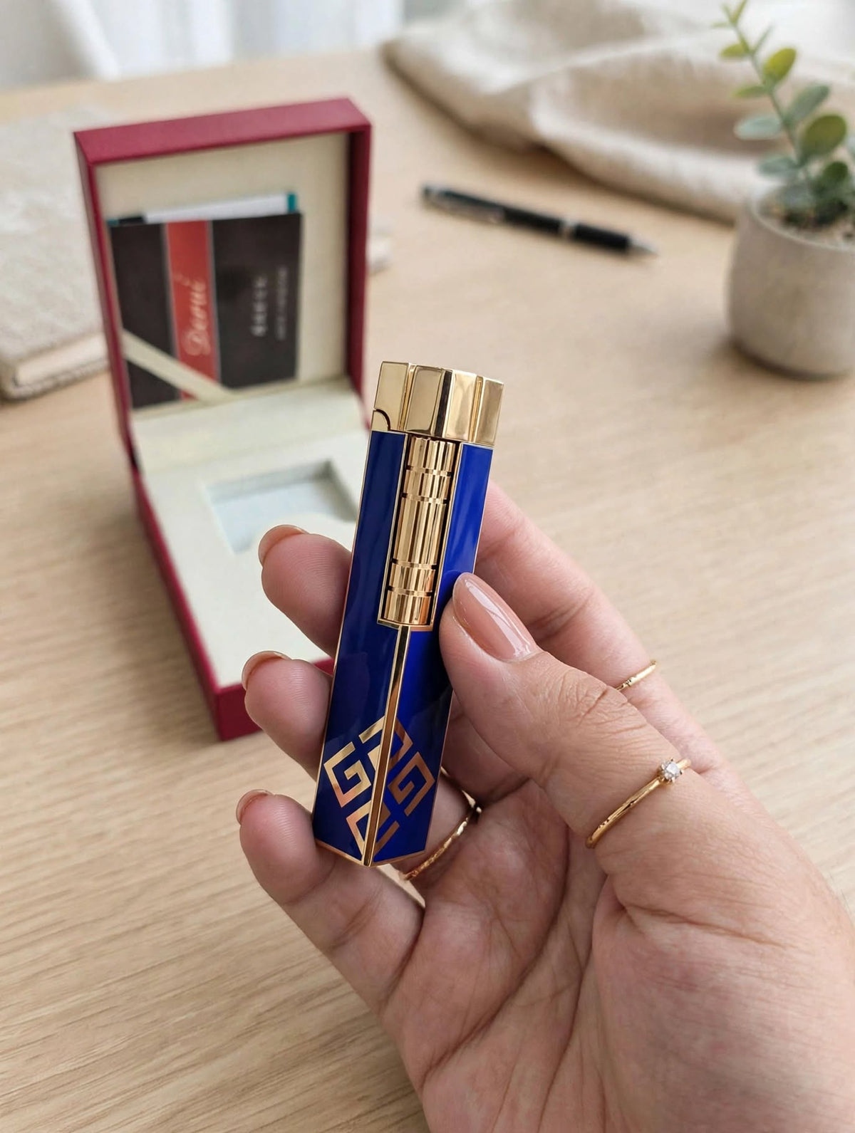 Derui Luxury Slim Lighters Khaanvaade